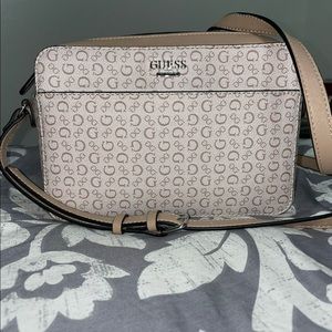 GUESS Crossbody Bag